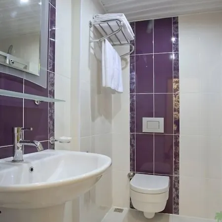 Azak Hotel