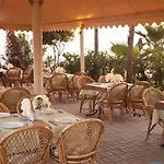 Hotell Azak 3*