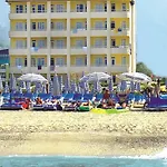 Azak Hotell