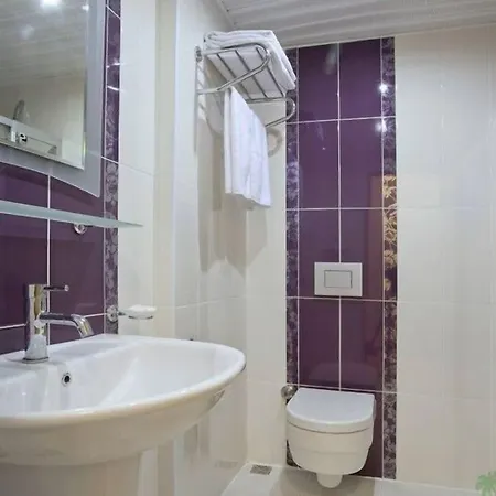 Hotel Azak 3*