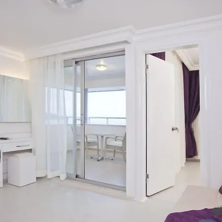 Hotel Azak 3*