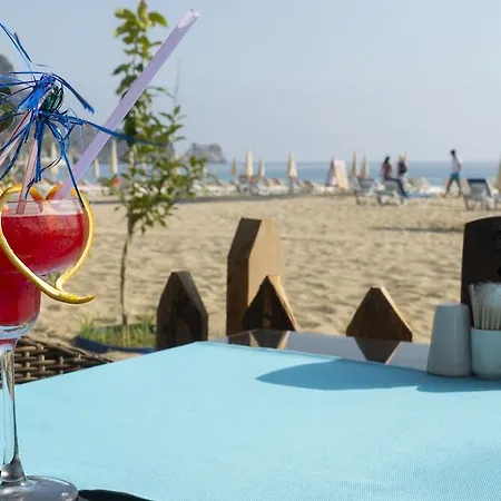Azak Hotel 3*