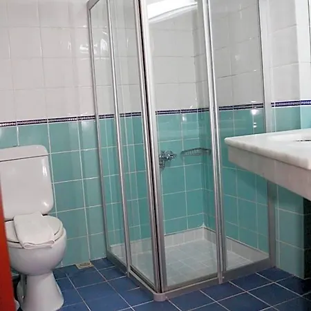 Azak Hotel 3*