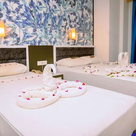 Azak Hotell