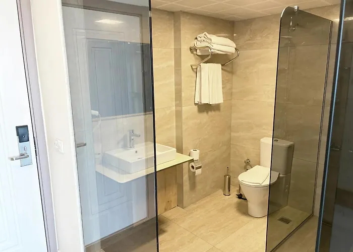 Hotel Azak 3*