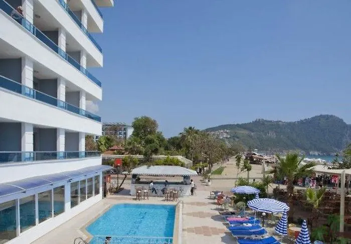 Azak Hotel