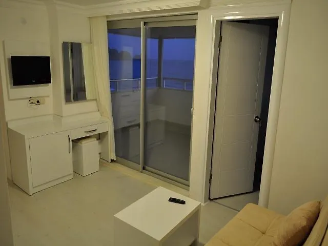 Azak Hotel 3*