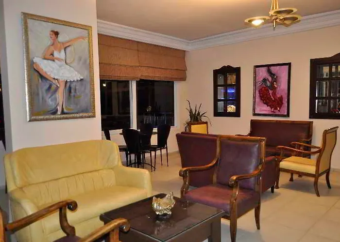 Hotel Azak 3*