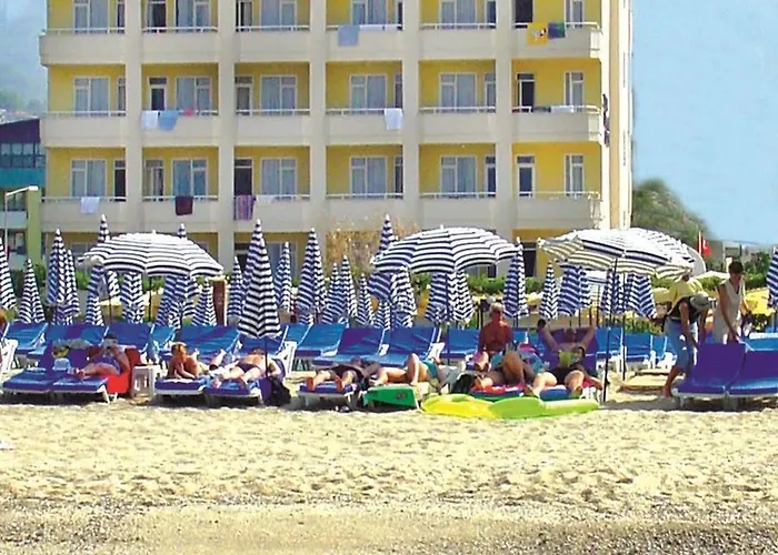 Azak Hotel